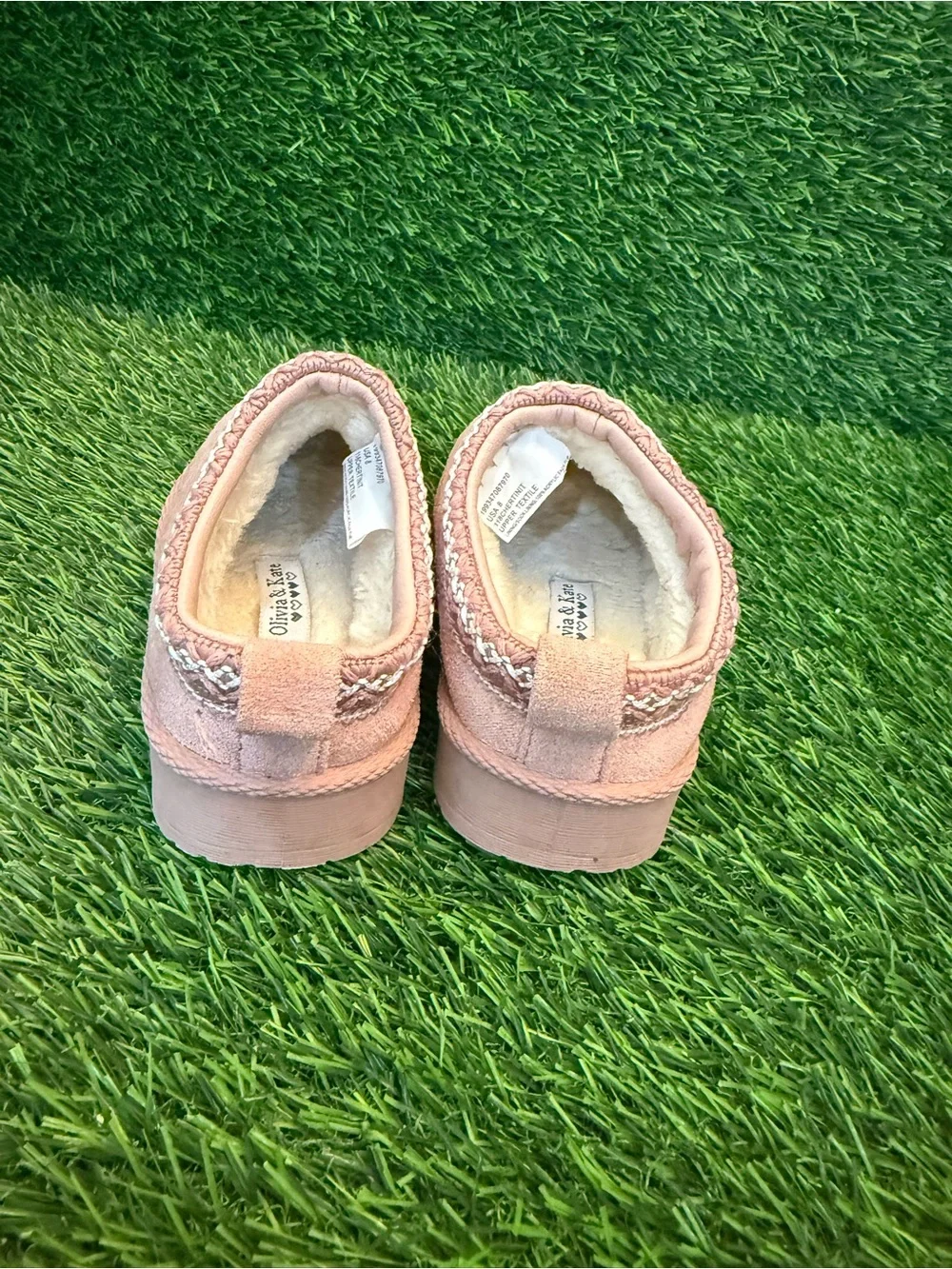 Olivia & Kate Kids girls Slip-On Casual Clog Shoes in Light Pink size 8c